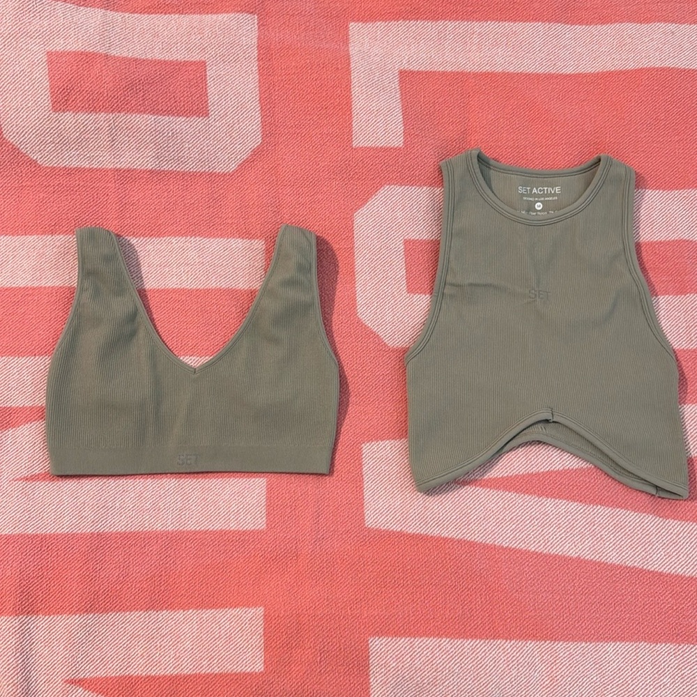 3 piece Like New Set Active SculptFlex 
2 Bras & Legging set